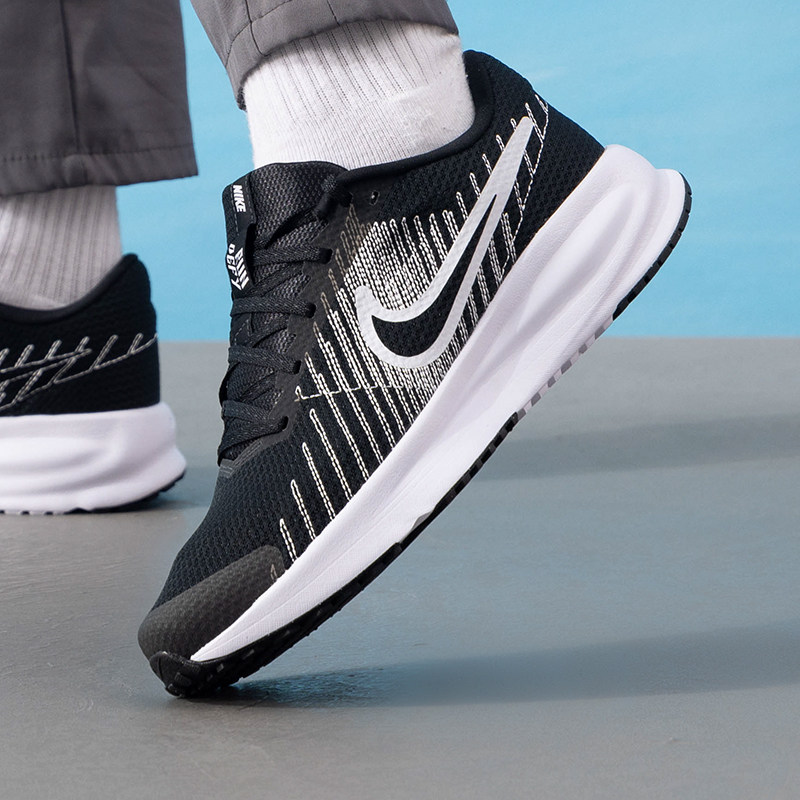 正品NIKE耐克轻便透气男鞋减震运动休闲户外训练跑步鞋HM9594-004