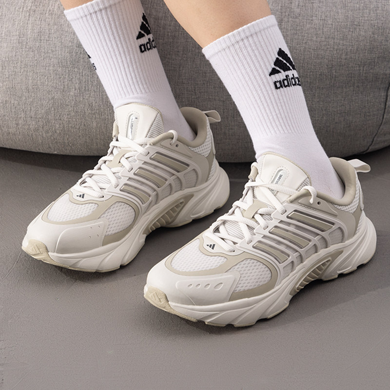 阿迪达斯男女低帮透气跑步鞋