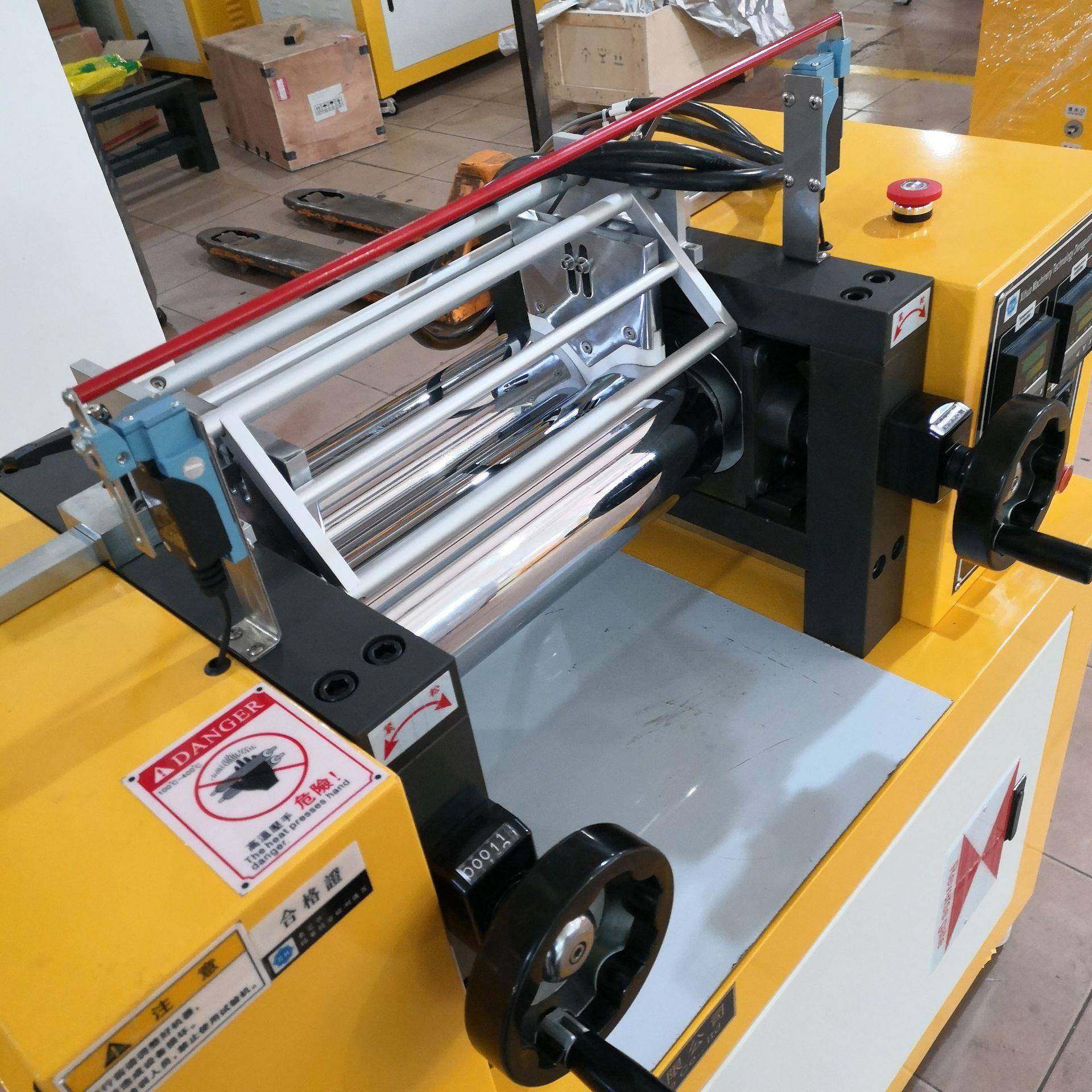 XH-401CE小型硅橡胶混炼6寸合金钢滚筒开炼机