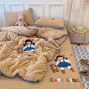 冬季 可爱卡通多巴胺牛奶绒床盖四件套正反可N用加绒加厚保暖三件