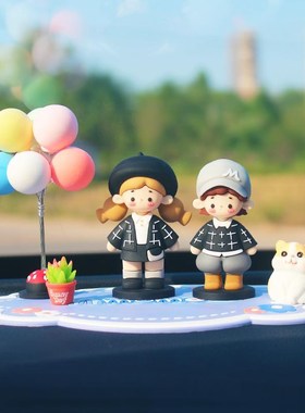 车内饰品摆件可爱情侣汽车摆件202C4新款车上高档女神中控台车饰