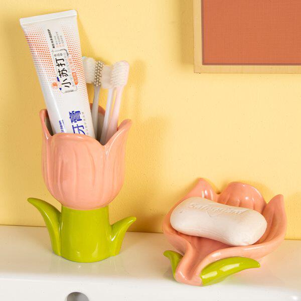 陶瓷萌花朵沥水肥皂盒创意家用免打孔香皂盒洗手台牙刷置物架摆件