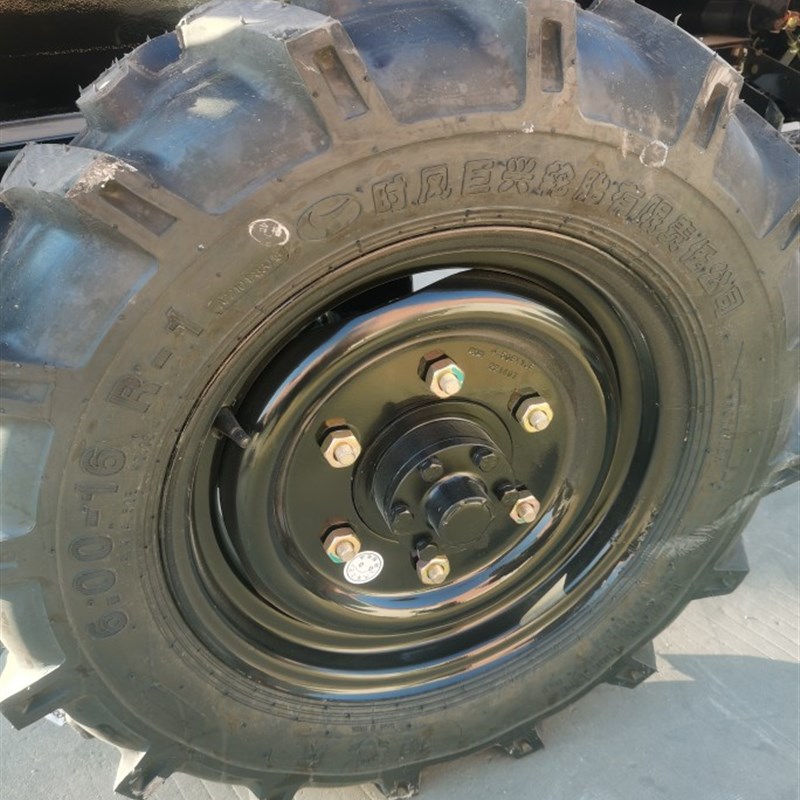 时风拖拉机前轮轮胎600-16R-1人字轮胎时风巨兴轮胎农用车配件