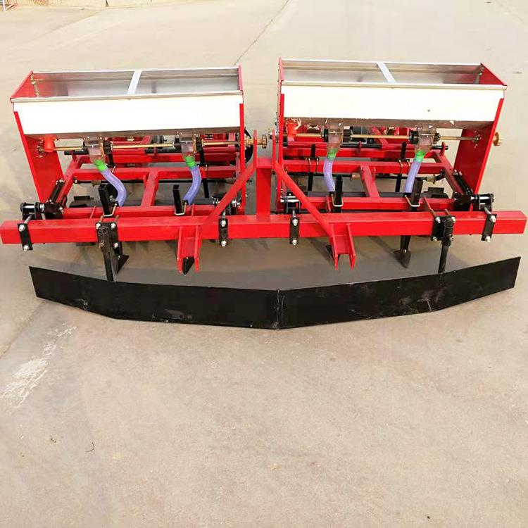 河北家用玉米谷物膜上精播机油葵种植机种肥同施拖拉机带动