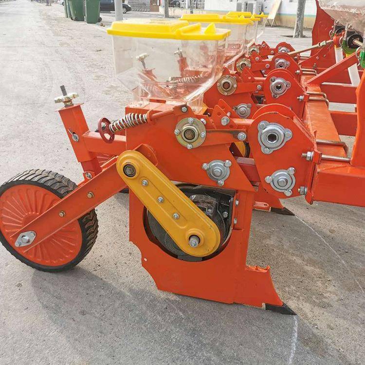 2021新型悬浮玉米点播机大豆精播机四轮拖拉机带动浆腿免耕