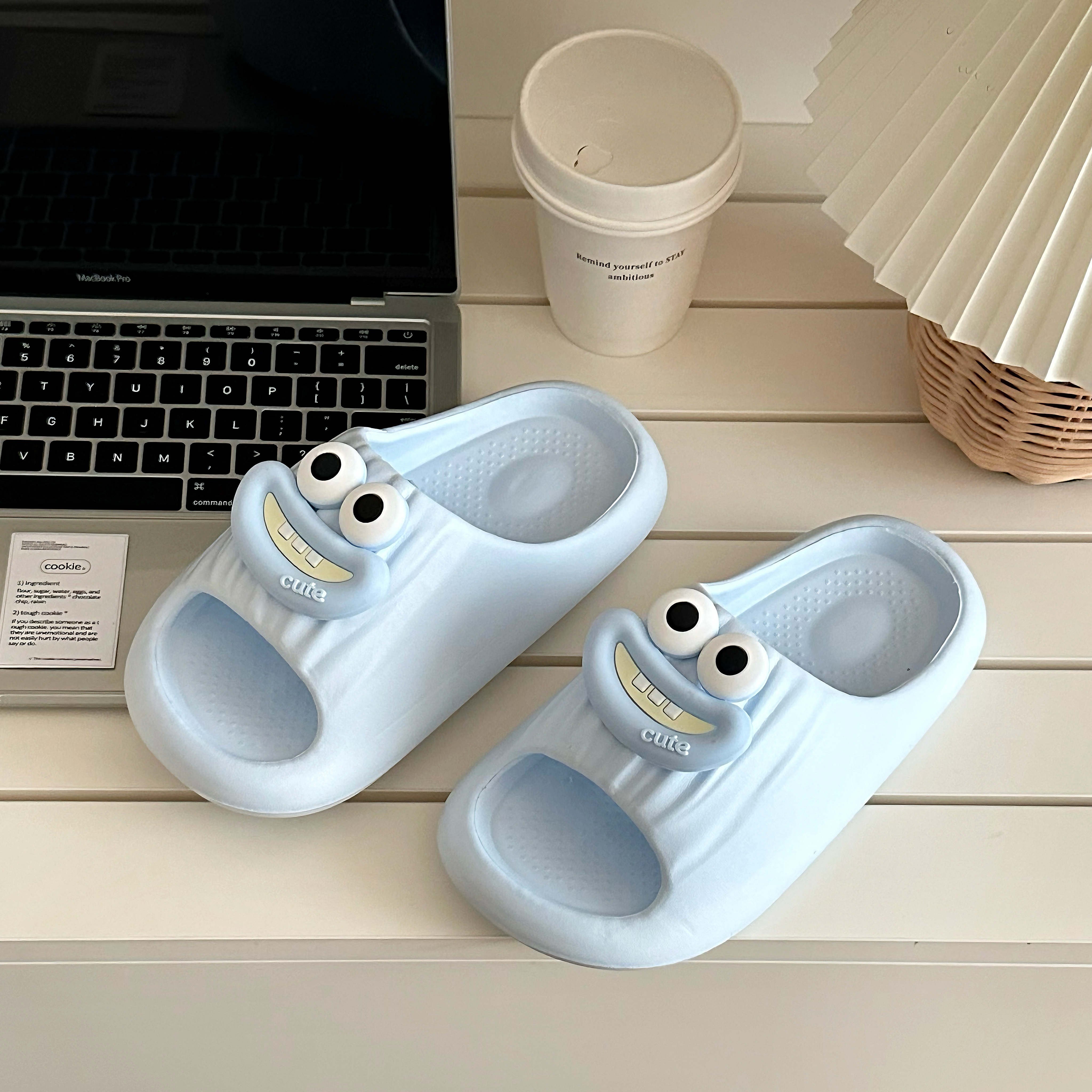 轻便软底舒适耐磨高颜值显瘦拖鞋