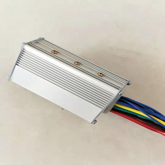 锂电智能控制器24v36v48方波正弦波直流双模无刷U滑板代驾车自行