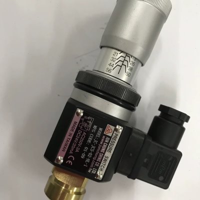原装台湾骏全兴压力继电器JC-JCS-02-N-1,NL.JC-JCH-02-1