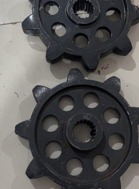 雷沃RG50/60/70收割机配件9齿驱动轮 8齿改装行走加快 不伤车