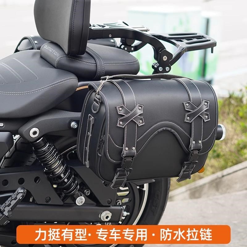 适用CU525金吉拉灰石闪300边包摩托车复古侧挎包防水皮边包配件