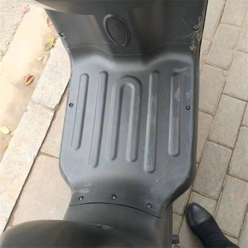 雅迪欧陆专用脚垫电动车脚踏垫防水加厚电瓶车脚踩垫通用防滑耐磨