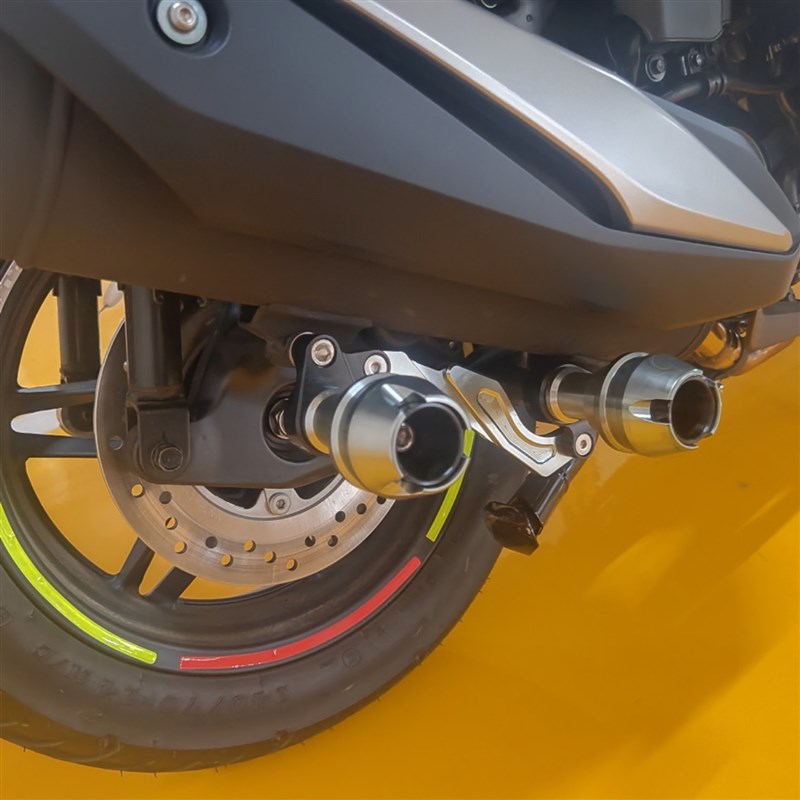 适用五羊本田NWG150改装配件排气管防摔棒 前后保护防撞球 前叉杯