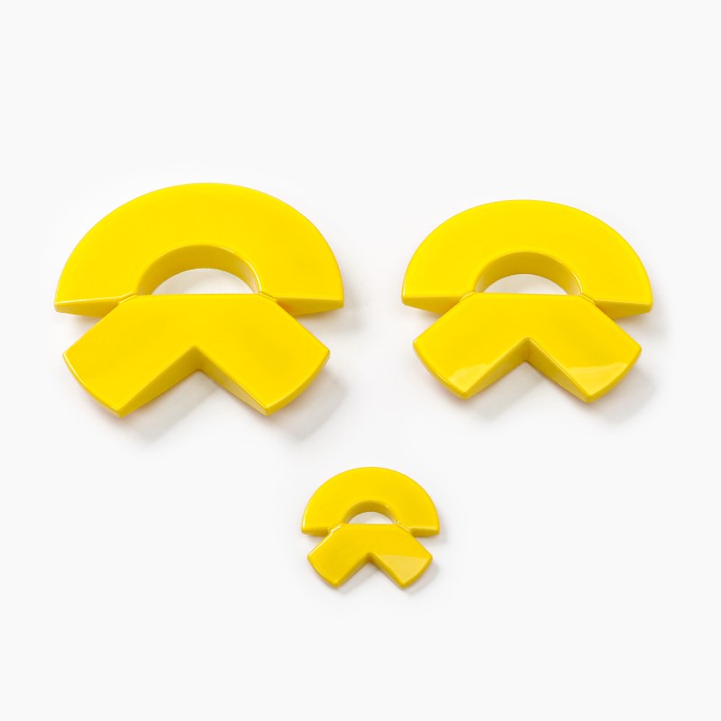 适用于蔚来车标贴ES6ES8ET5T葵花黄色车标装饰贴EC6EC7粉色改装