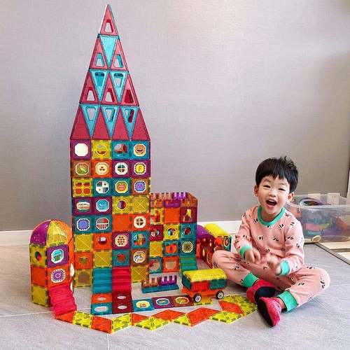 纽奇NUKied彩窗磁力片儿童益智轨道积木男孩女孩智力动脑磁铁拼装