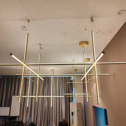 现代简约线条吊灯意大利设计师创意挑空吊灯别墅客厅餐桌线条吊灯