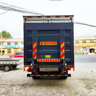 货车垂直升降尾板改集装箱液压电动升降平台汽车装卸货1.5吨尾板