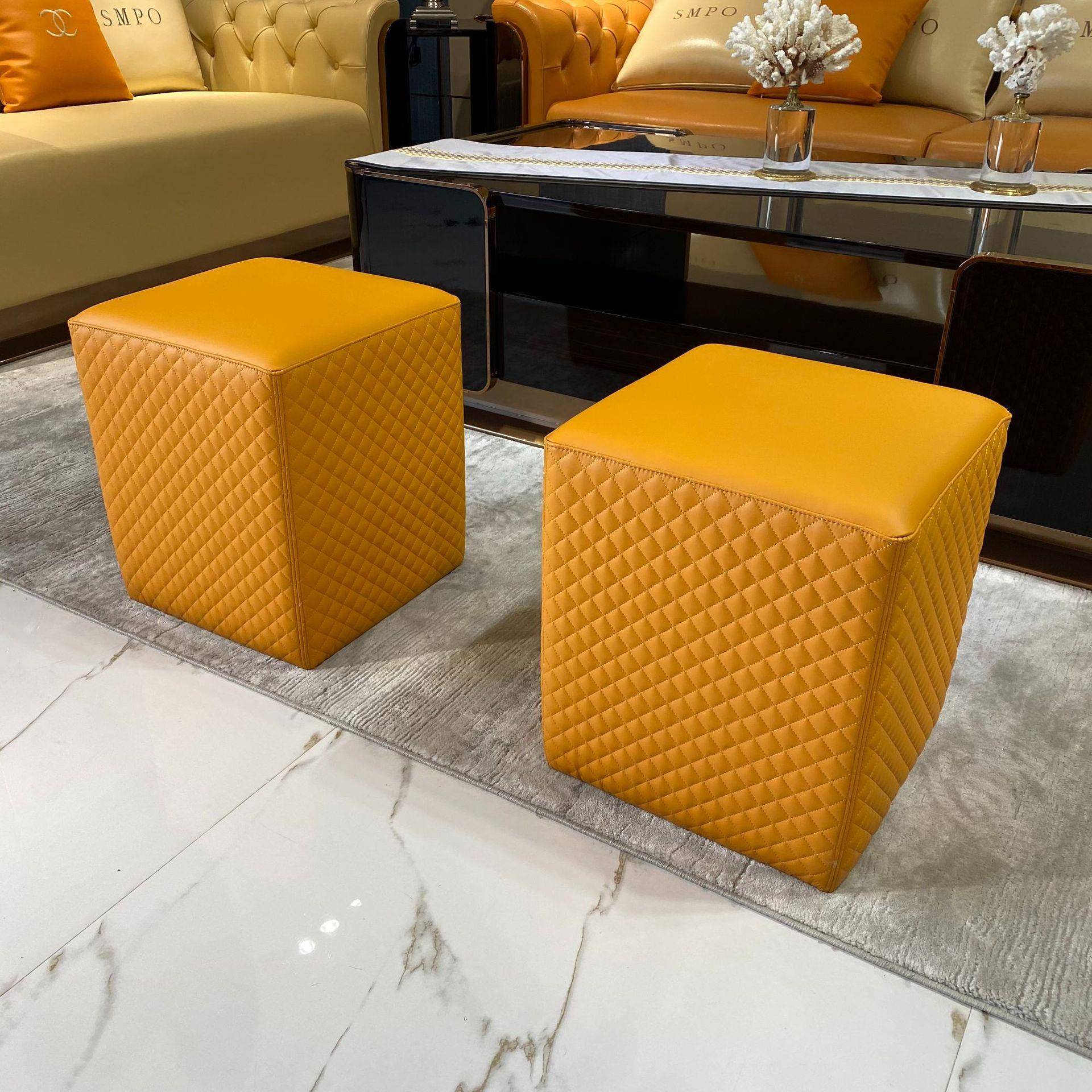 意式后现代简约风客厅系列—脚踏