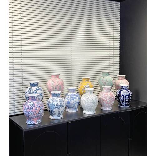 青花瓷花瓶釉下彩手绘陶瓷摆件新中式轻奢高级感客厅博古架装饰品