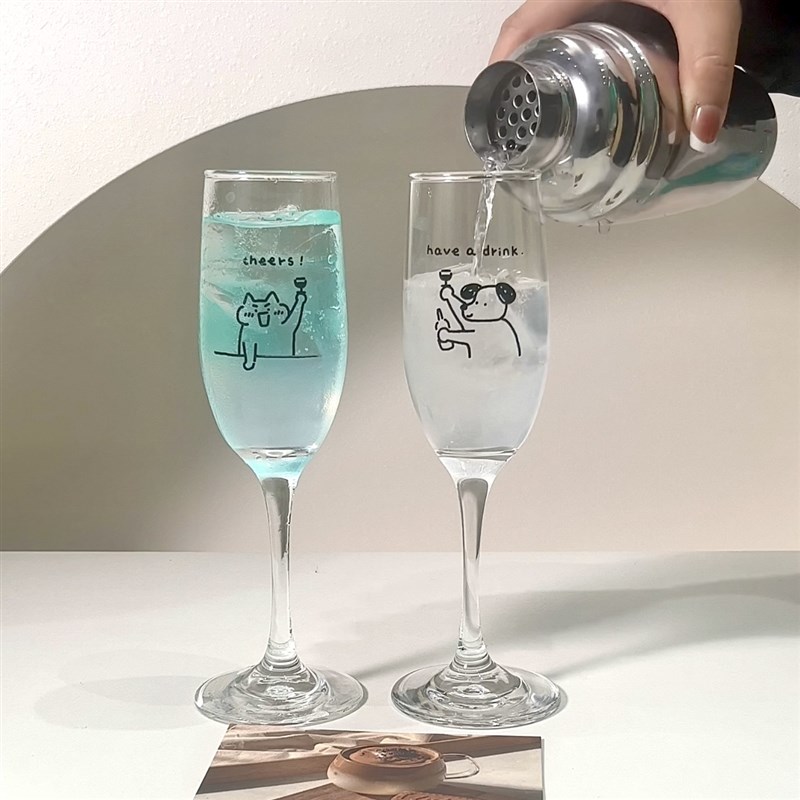 原创喝酒小狗玻璃酒杯高颜值高脚香槟杯女生气泡水果酒鸡尾酒杯子