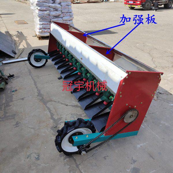 大型撒肥机不锈钢材质拖拉机后置悬挂牵引加厚播肥箱链条传动施肥
