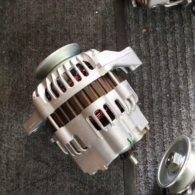 久保田拖拉机发电机3C081-74012发电机A1TTA3677D发电机12V60A