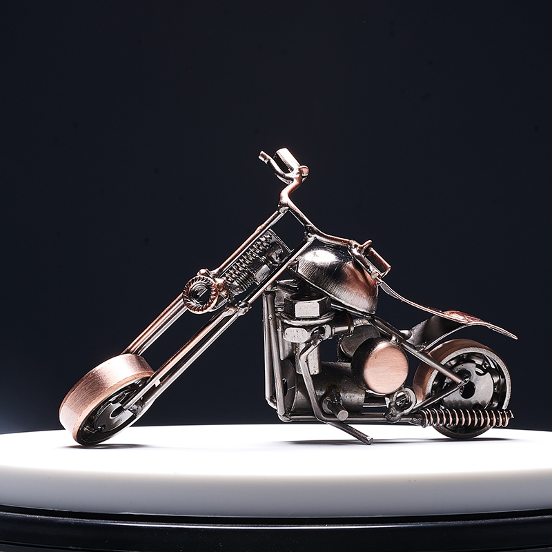 创意轻奢风高档摩托车模型办公桌面客厅小摆件酒柜现代简约装饰品