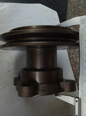 玉柴YC6J180 210 6105 J49L2 风扇叶垫块连接轴承座减震皮带轮