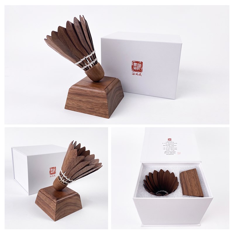 海风威胡桃e木羽毛球摆件挂件磁吸桌面羽毛球周边男生女生毕业礼