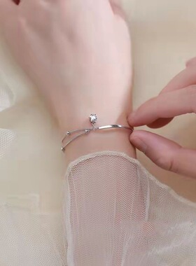 感手链女ins不掉色闺蜜可水洗小众设计超仙学生手环手镯礼物