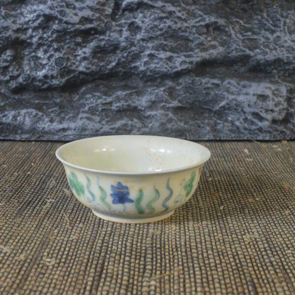 仿古瓷器 复古做旧明成化风格 斗彩水藻纹品茗杯 古董古玩收藏品