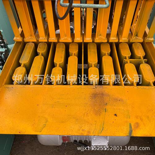 水泥空心砖机价格 植草砖面包砖模具定制 透水砖砌块水泥预制模具