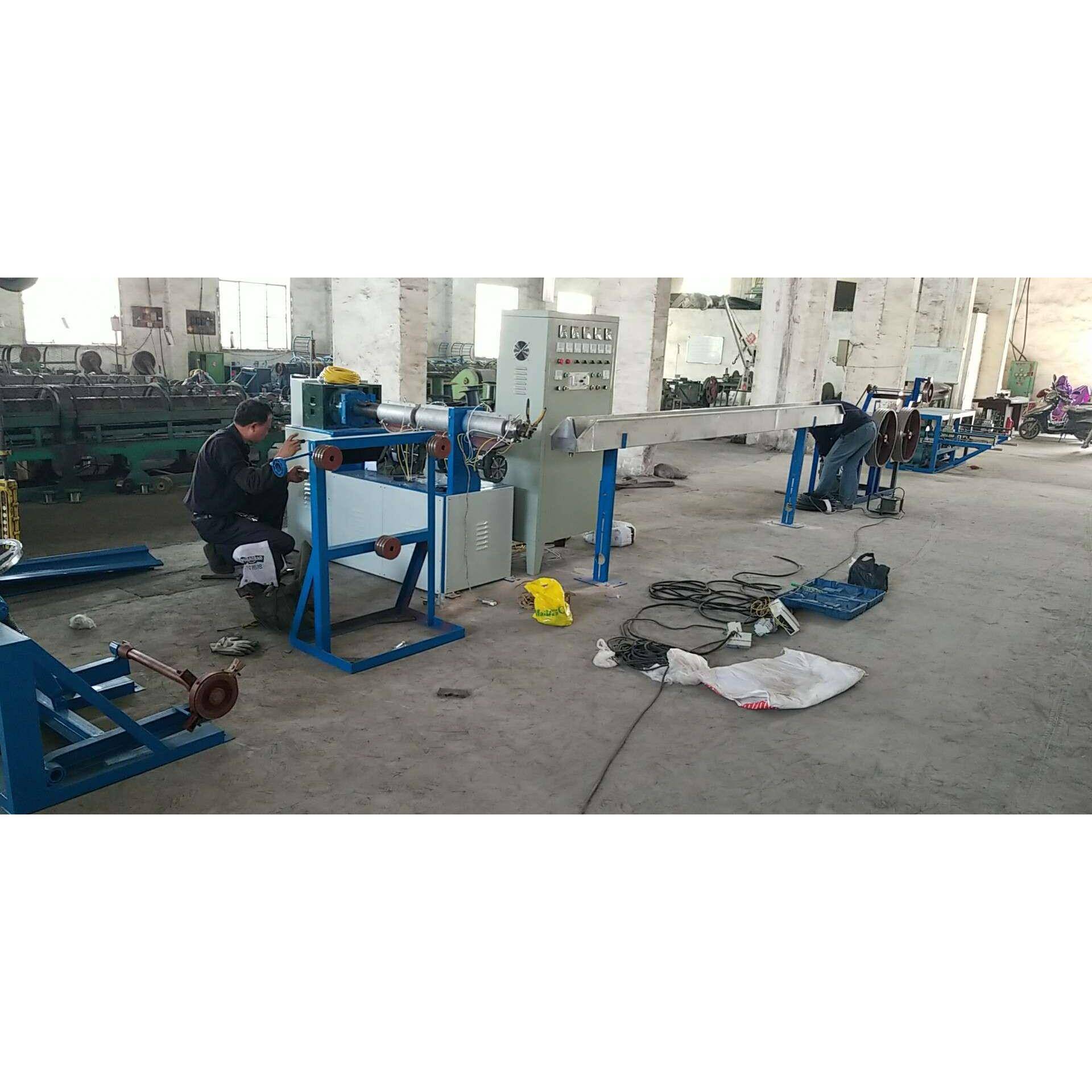 钢丝绳涂塑机管材挤塑机拉丝造粒机型材高效节能