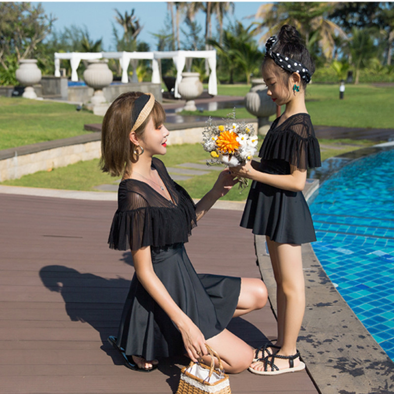 新款亲子泳衣母女夏季保守遮肚显瘦分体裙式女童中大童游泳衣温泉