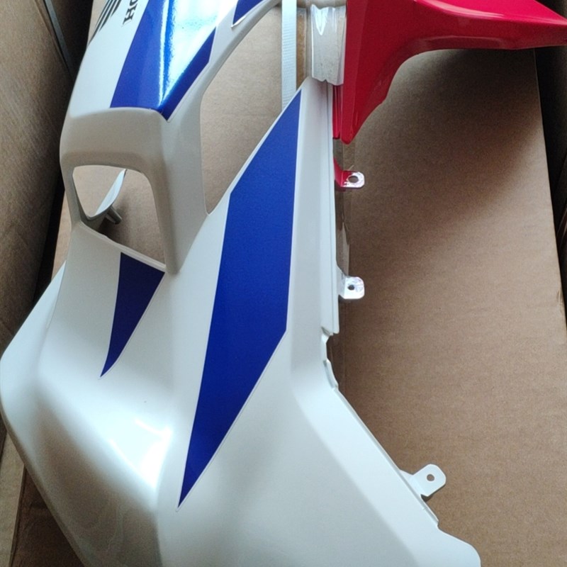 适用新大洲本田摩托车CBF190R暴锋眼175护罩护盖导流罩油箱护板外