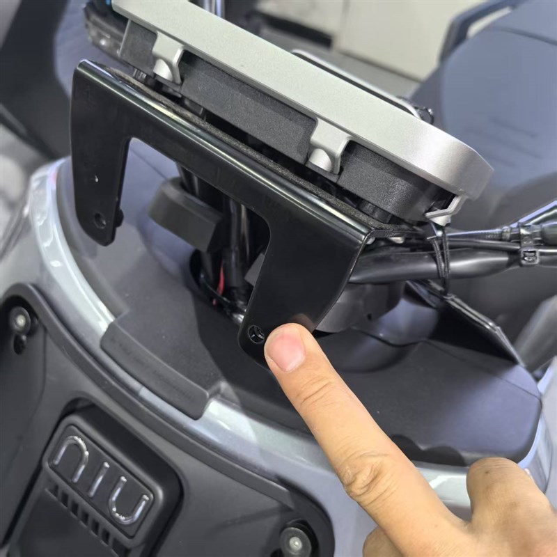 小牛新款NL电动车外壳车壳烤漆件黑件pp件挡泥板车体盖轮毂护腿板