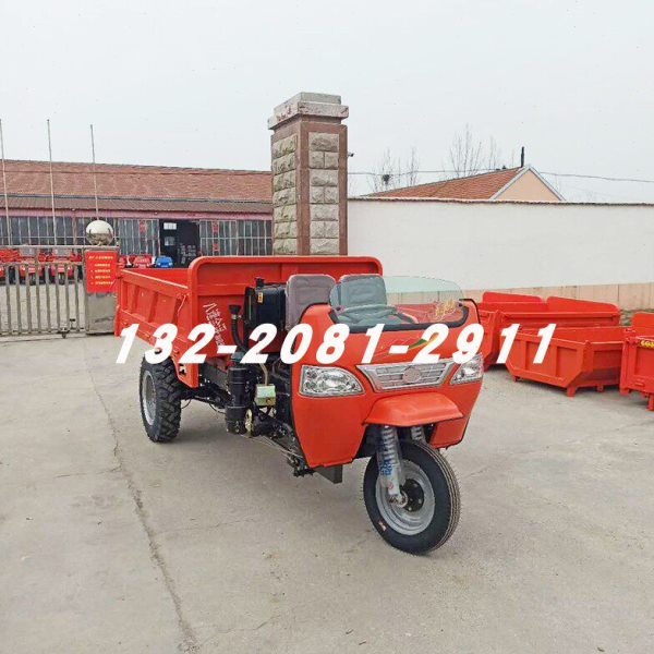 新款柴油自卸三轮车 定做加重后桥工程柴油三蹦子 工地运料翻斗车