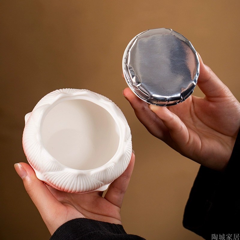 创意密封c罐防潮茶仓储茶存茶罐醒茶罐茶叶罐小号便携国风莲花陶