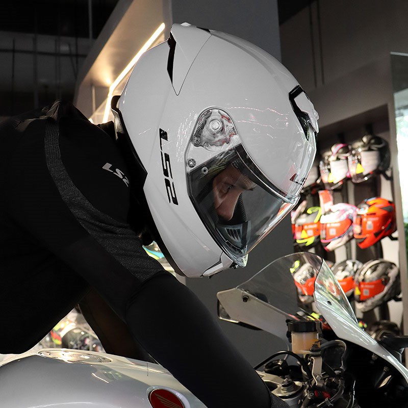 头盔男女双镜片机车全盔四季通用防雾M安全帽夏季FF808