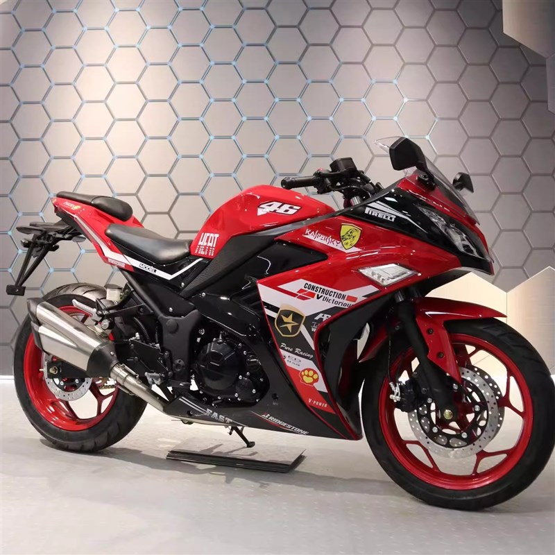 地平线250跑车小忍者摩托车北极光趴赛双杠水冷400cc燃油机车