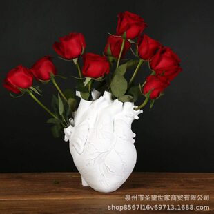 饰桌面家居插花花客厅器插树脂工艺品礼物创意简约 心脏花瓶摆件装