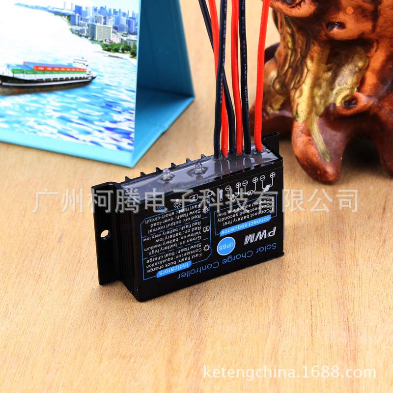 20A 防水 太阳能控制器 时控 光控  型号：IR220