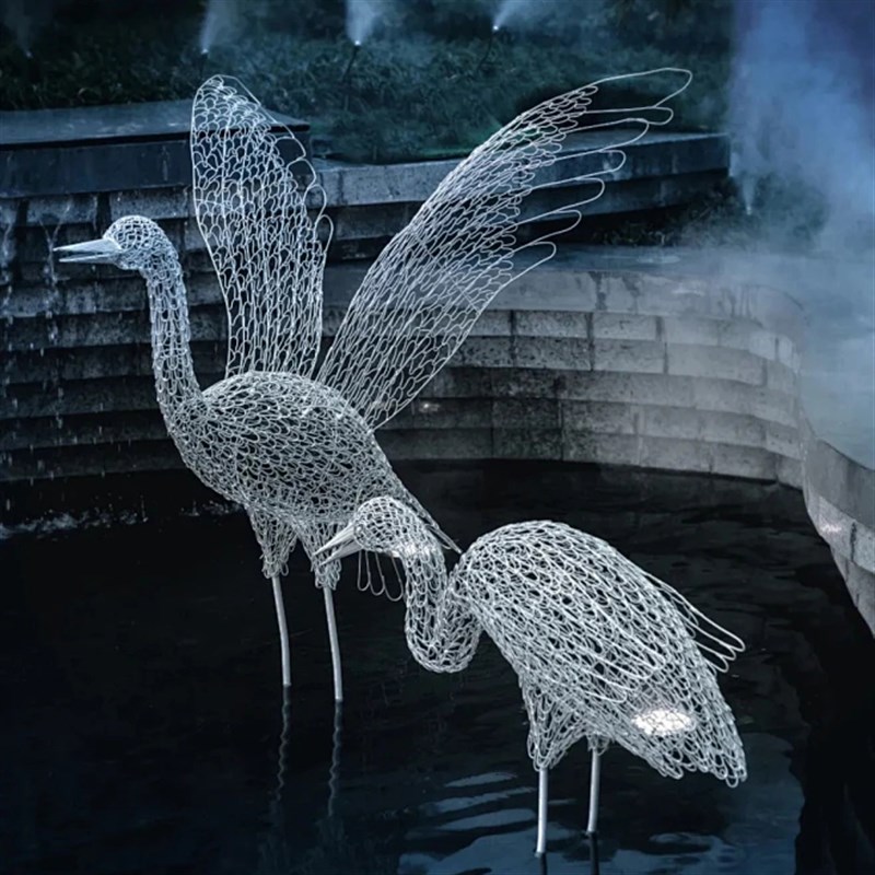 不锈钢镂空仙鹤雕塑创意产业园区项目部水景装饰S品售楼部草坪摆