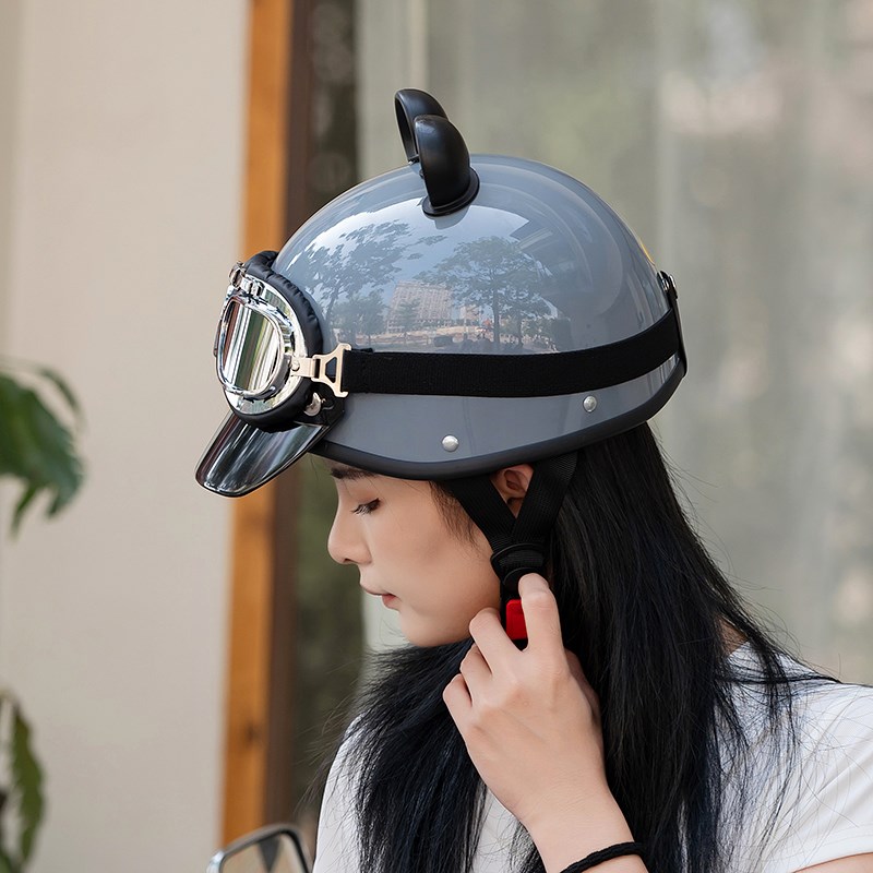 复古英伦潮款电动车头盔男女情侣新款简约帽半盔夏季护目镜酷