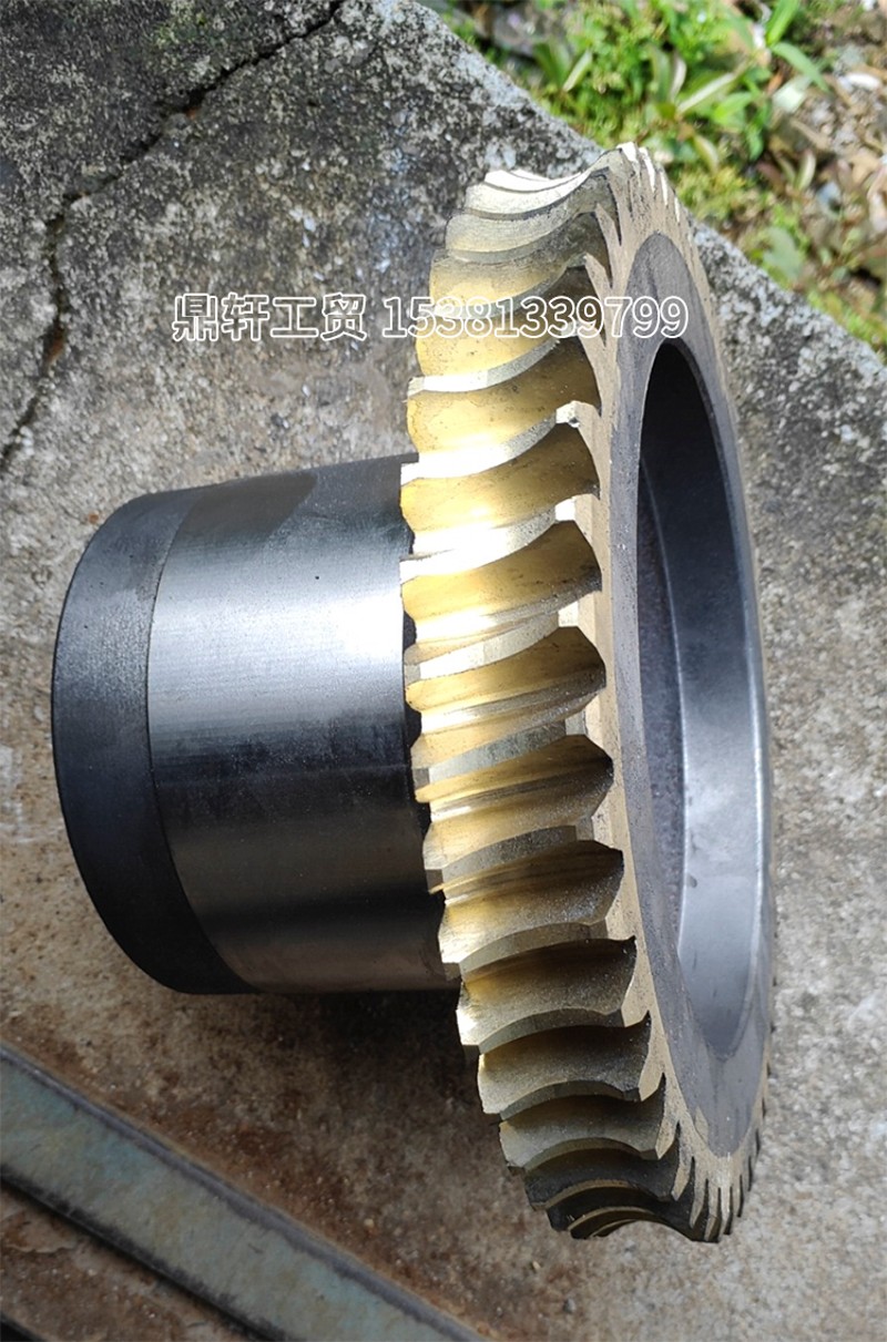 厂家直销锯床配件锯力煌晨龙伟业神雕瑞达从动轮轴涡轮主轴实拍