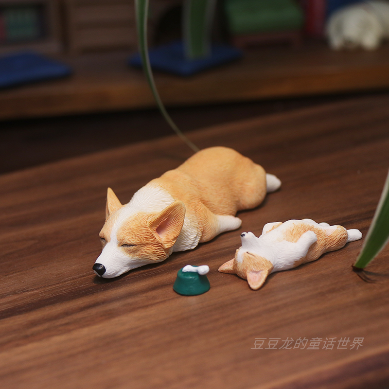 汽车摆件树脂柯基狗狗小狗摆件桌面装饰少女心礼物微景观造景