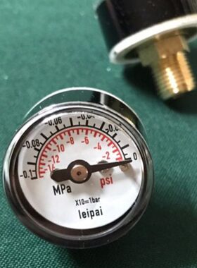真空表 塑料外壳直径25mm 轴向 -0.1-0mpa -14-0psi 铜螺纹M10x1