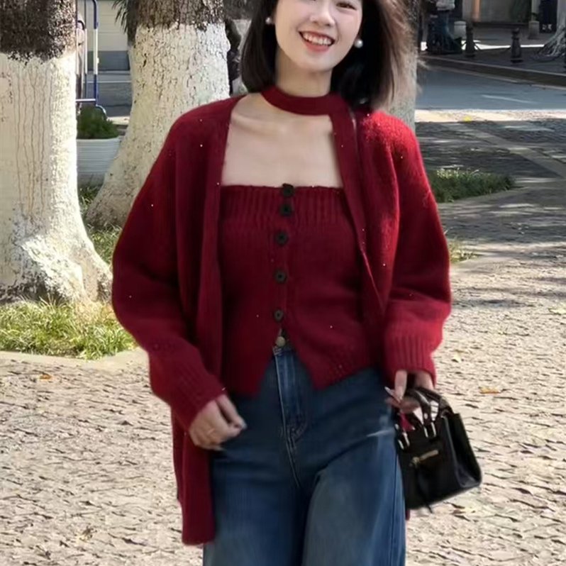 慵懒氛围风毛衣外套女秋冬韩系穿搭红色针织开衫纯欲外穿上衣新款