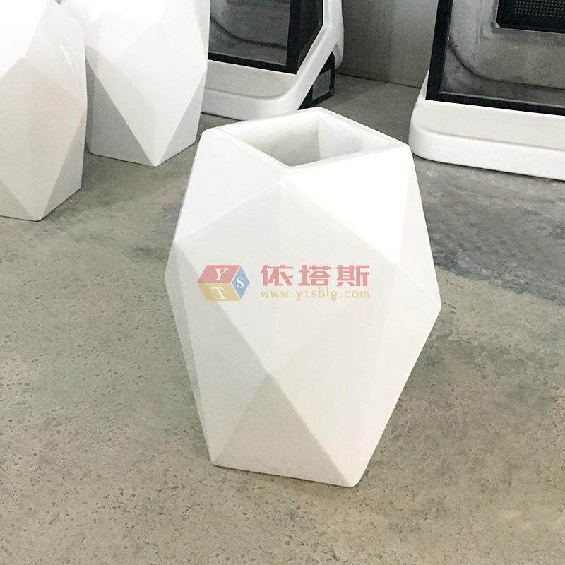 依塔斯玻璃钢菱形花盆落地式户外商场酒店售楼部广场花卉盆景耐候