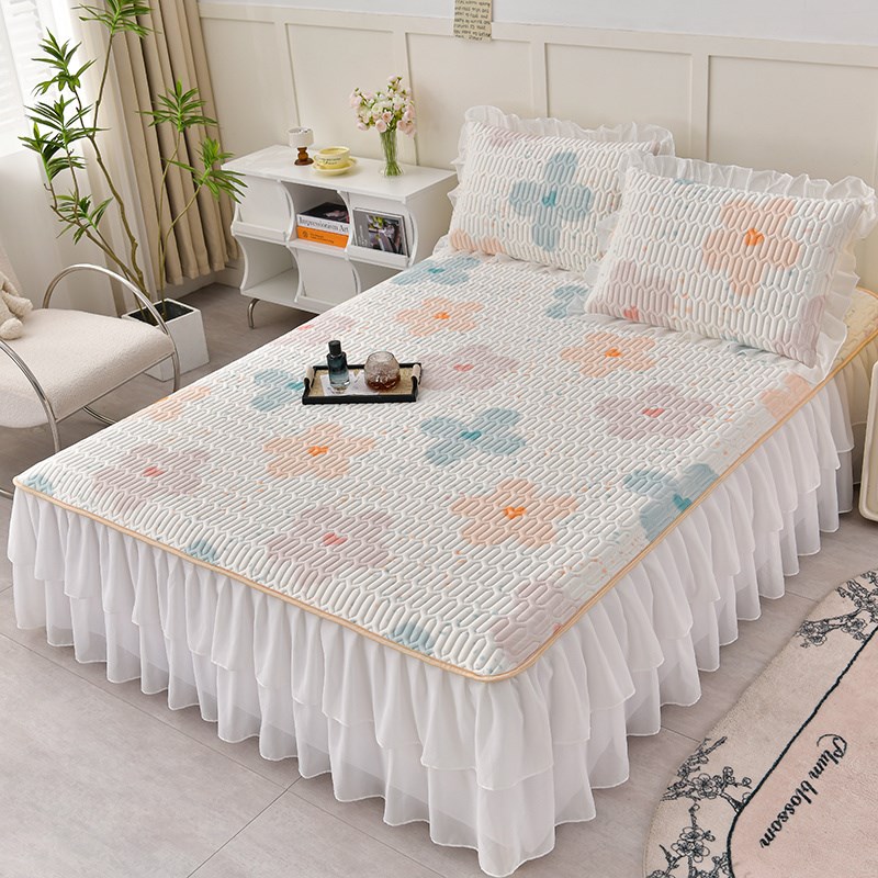 乳胶冰丝凉席三件套夏天可机洗软垫床上用品水洗空调席1.8m床裙款