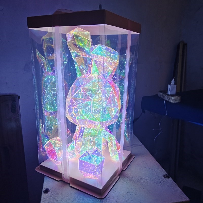 七夕送老婆幻彩发光可爱兔子生日礼物送K闺蜜送女朋友网红抱心熊